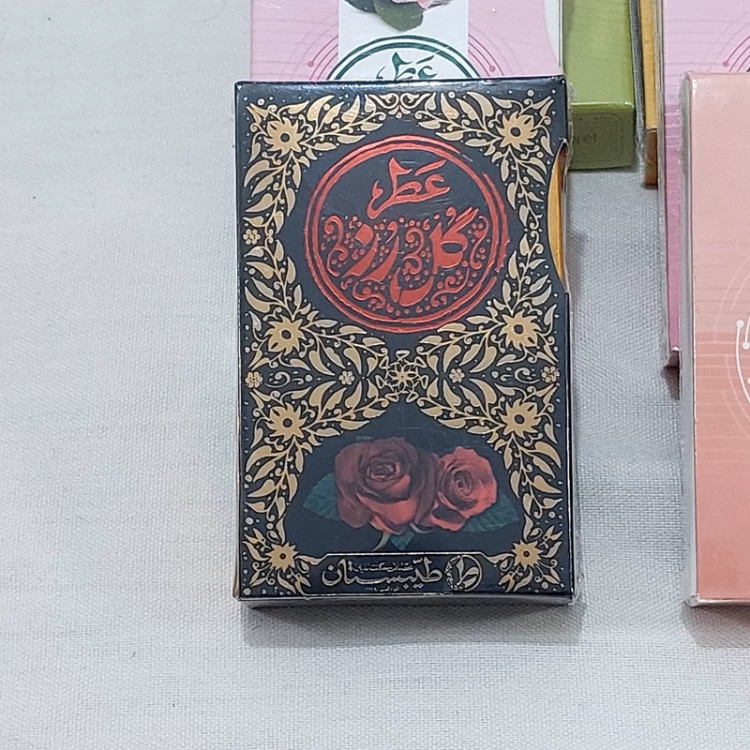 خرید عطر طبیعی گل رز 5 گرمی Buy natural rose perfume 5 grams